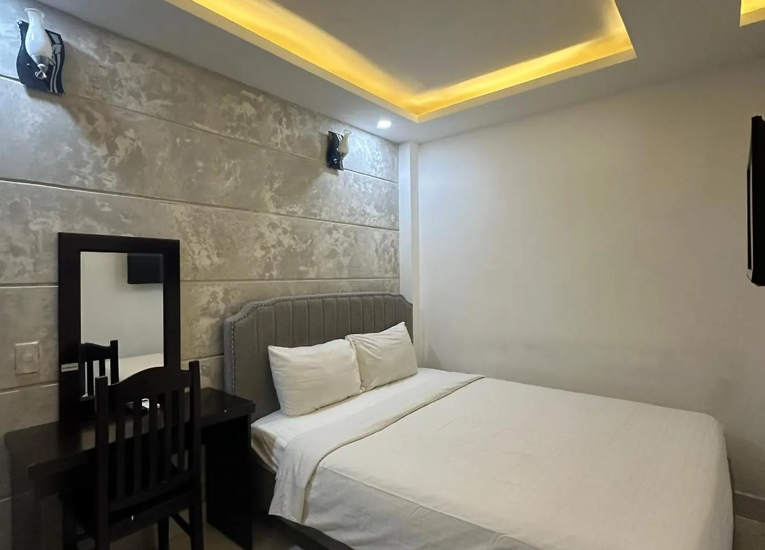 Yaya Sai Gon Hotel Bui Vien Walking Street Ho-Chi-Minh-Stadt 2*,